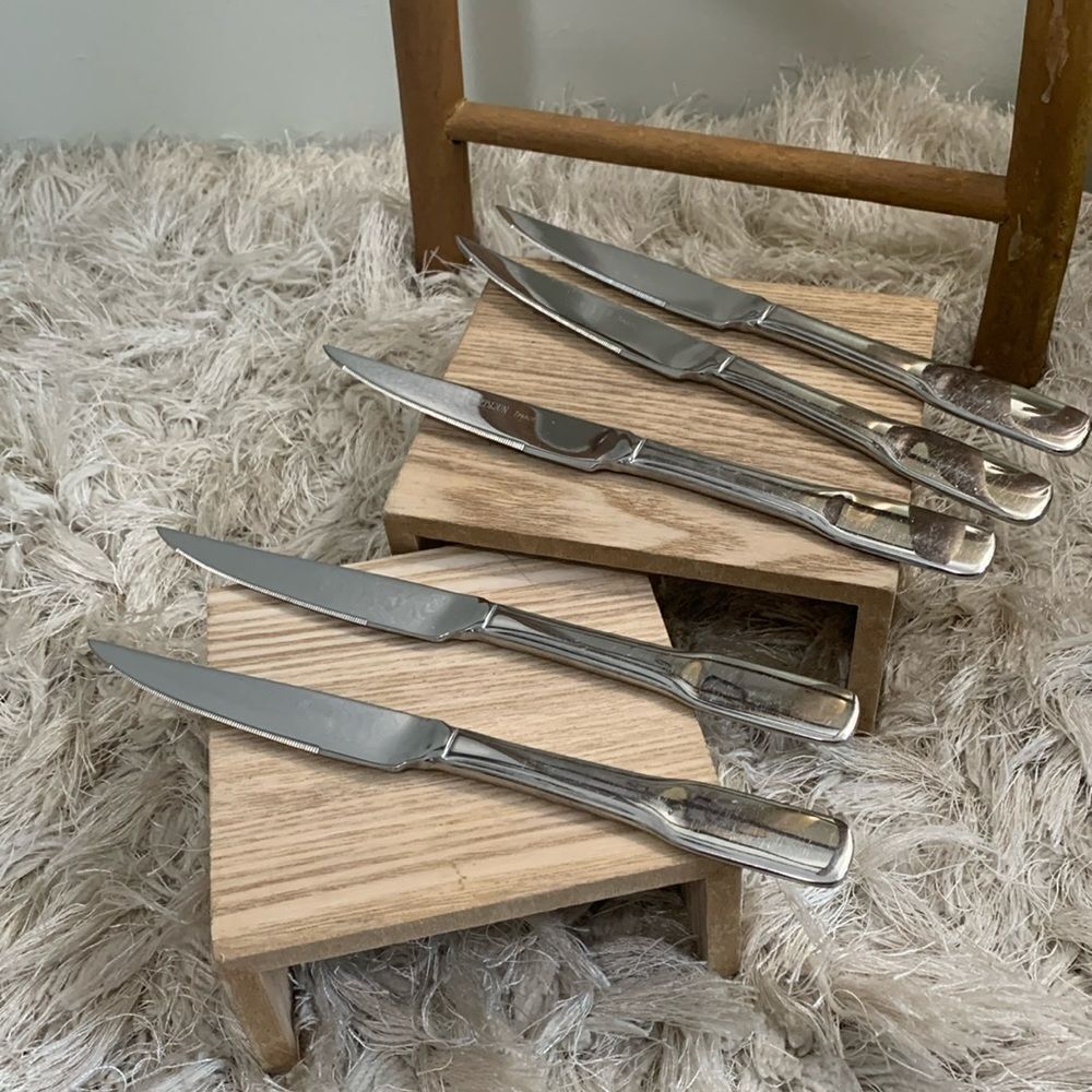 LeBrun‎ France Fiddle Oar Stainless Steel
Set of 5 Steak Knives